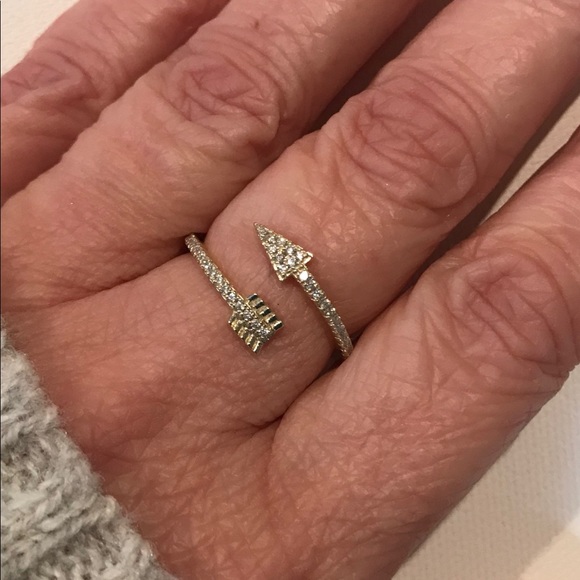 Size 9.5: 14 Karat Gold Plated Clear CZ Arrow Ring - Picture 6 of 8